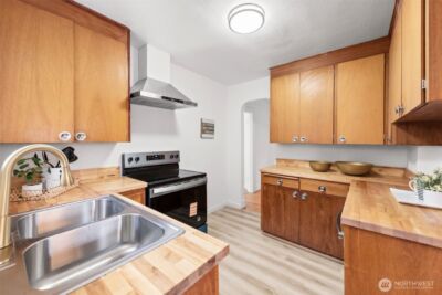 7736 33rd Ave NW , Seattle, WA 98117 - Photo 12