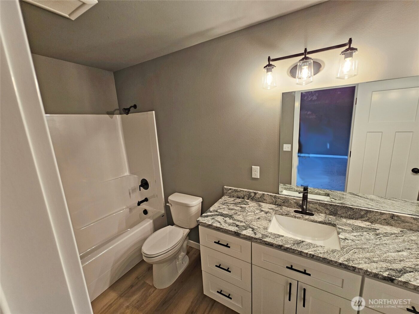 208 S 2nd Street , Oakville, WA 98568