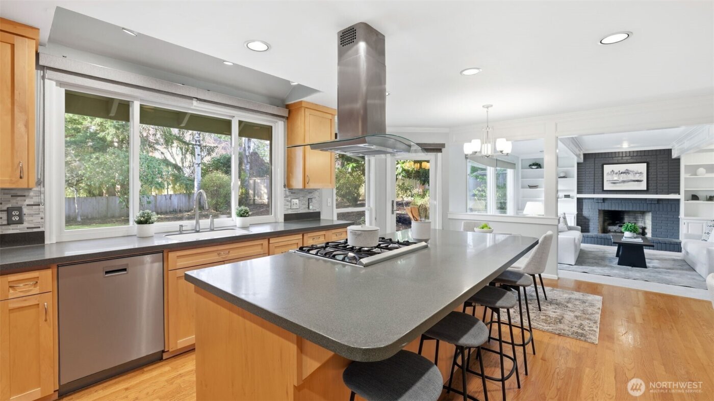 4715 227th Place SE, Sammamish, WA 98075