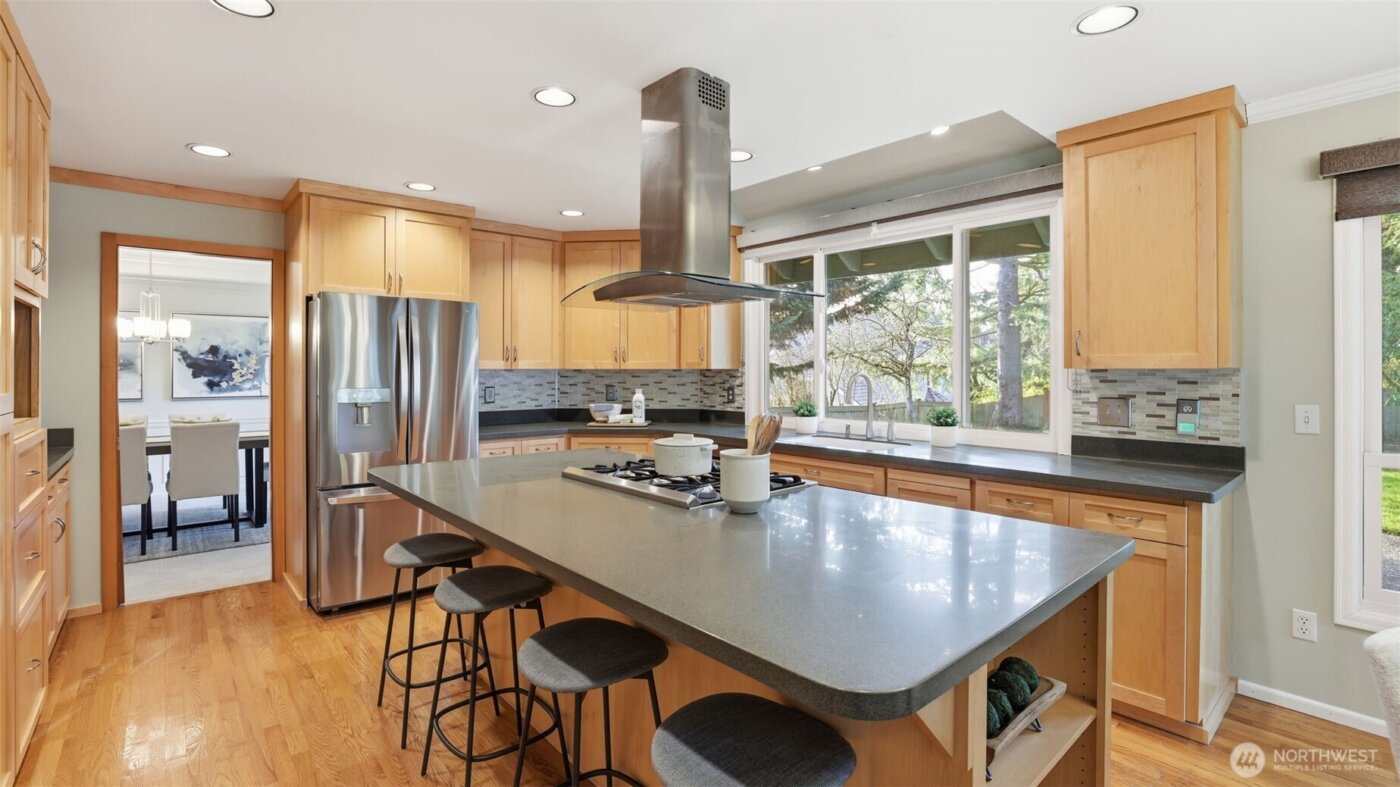 4715 227th Place SE, Sammamish, WA 98075