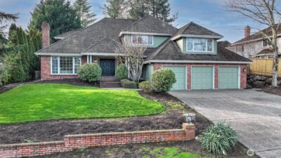 4715 227th Place SE, Sammamish, WA 98075 - Photo 2