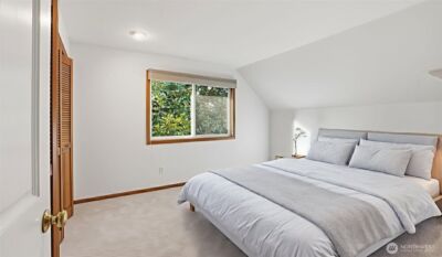 4715 227th Place SE, Sammamish, WA 98075 - Photo 28