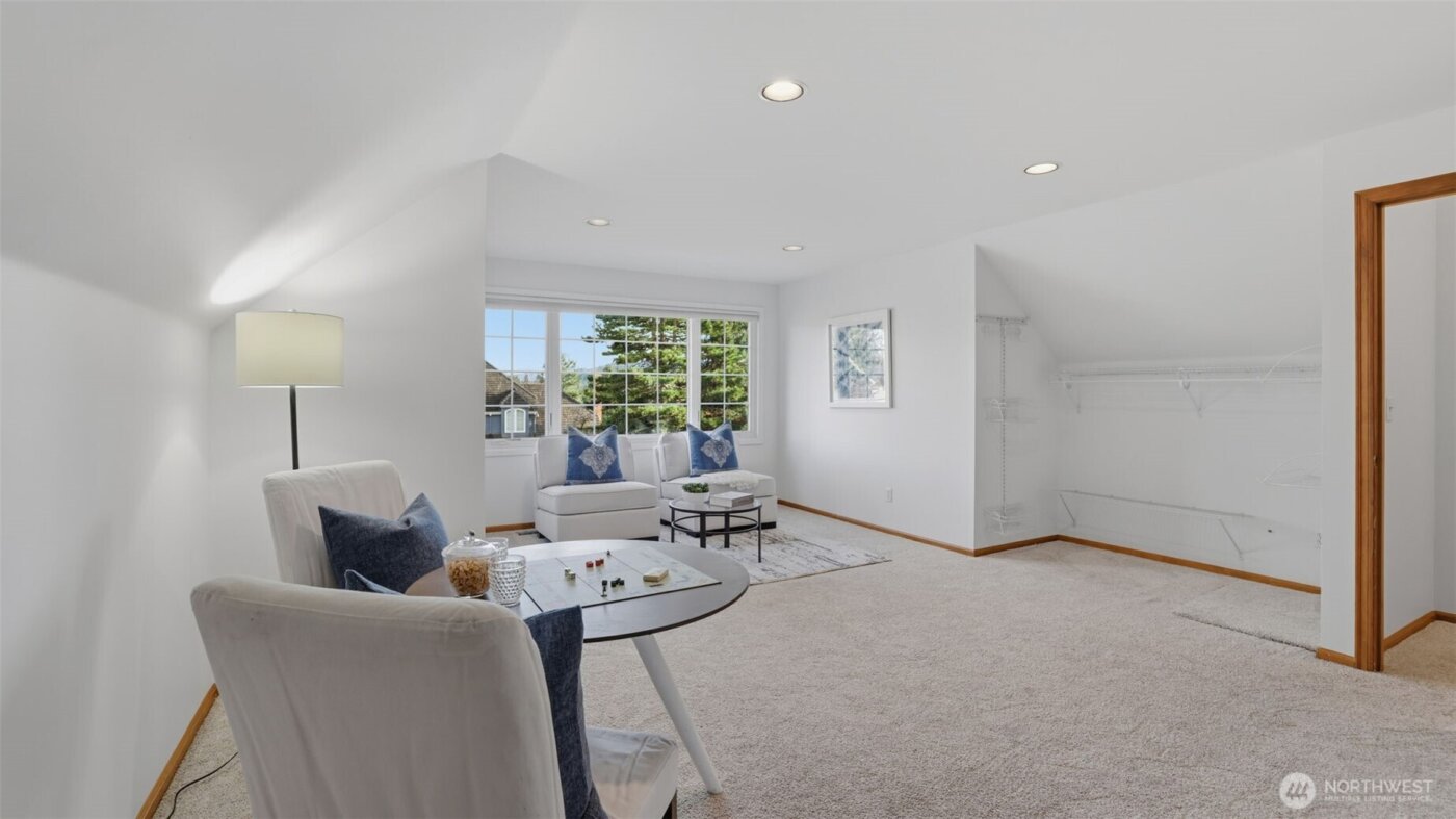 4715 227th Place SE, Sammamish, WA 98075