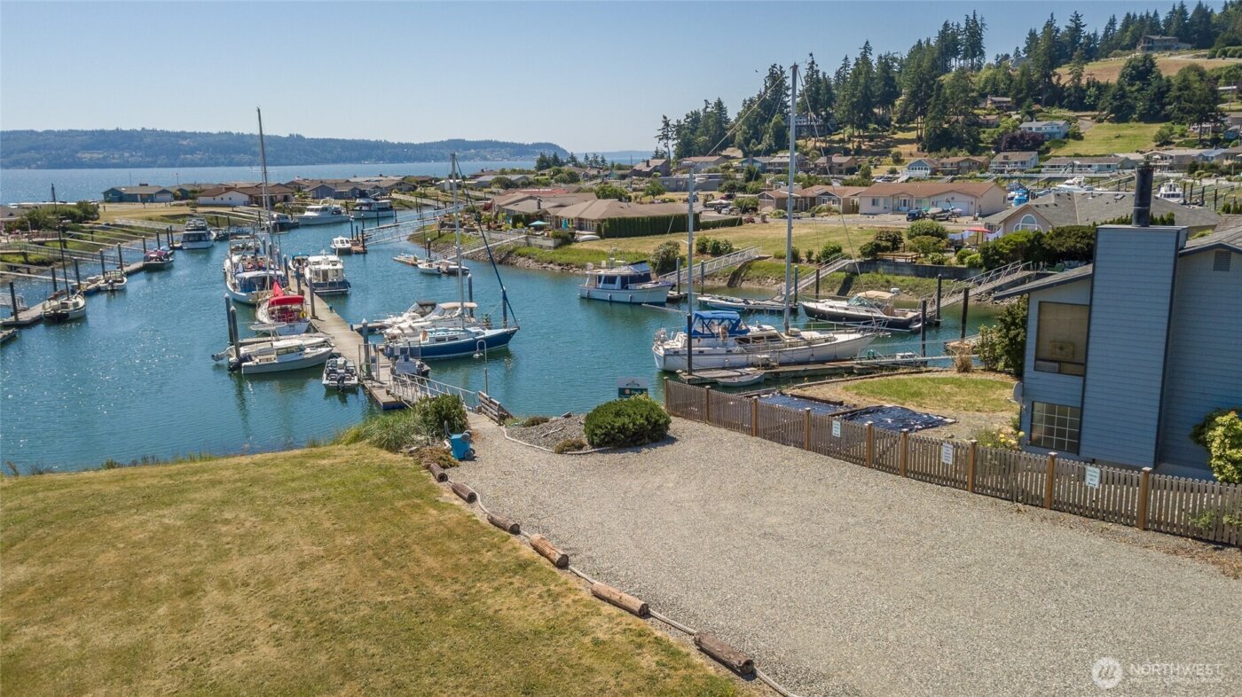 2271 Mariner Beach Drive , Oak Harbor, WA 98277