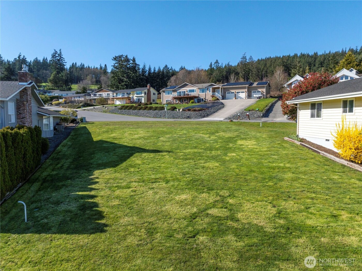 2271 Mariner Beach Drive , Oak Harbor, WA 98277