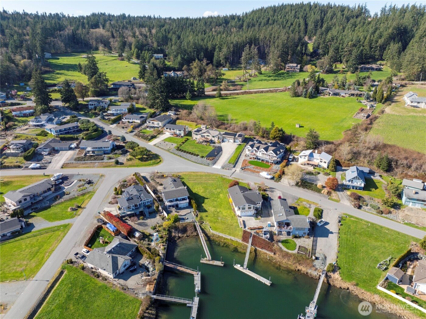 2271 Mariner Beach Drive , Oak Harbor, WA 98277