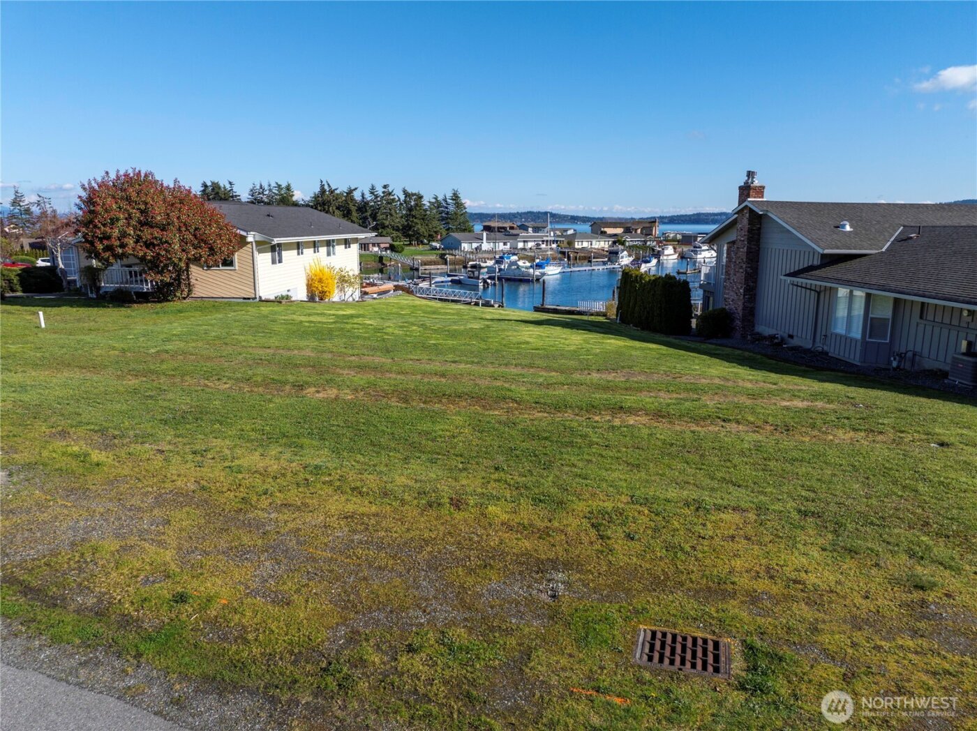 2271 Mariner Beach Drive , Oak Harbor, WA 98277