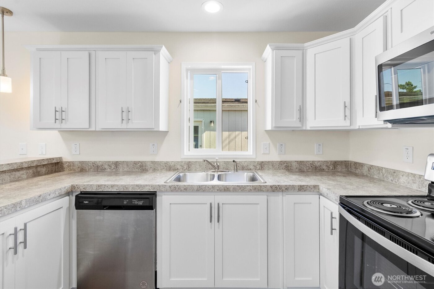 2400 Donovan Avenue #13, Bellingham, WA 98225