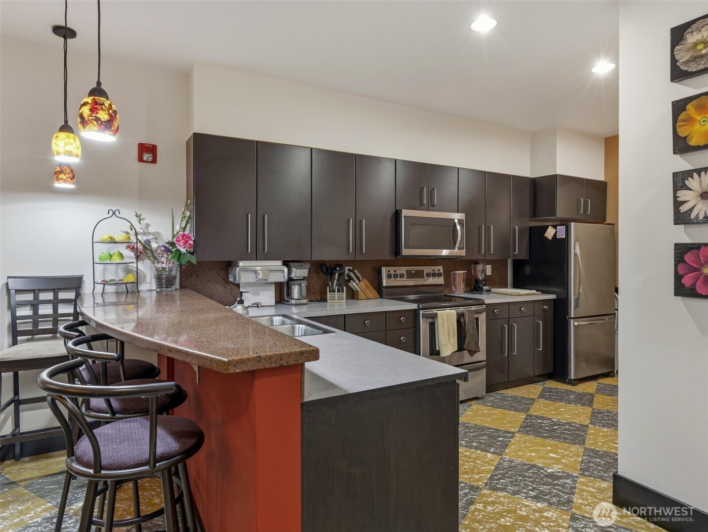 668 S Lane Street #404, Seattle, WA 98104