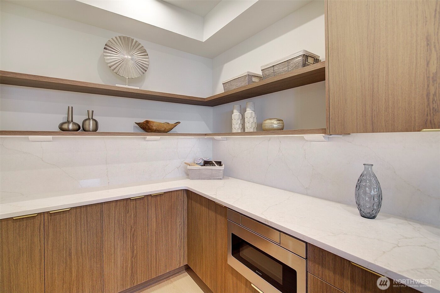 7341 California Avenue SW, Seattle, WA 98136