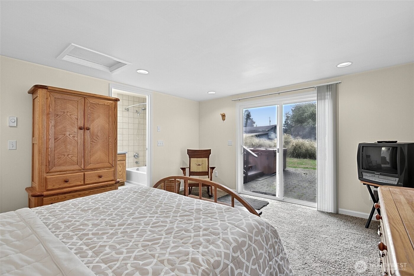 39 Oyehut Road , Hoquiam, WA 98550