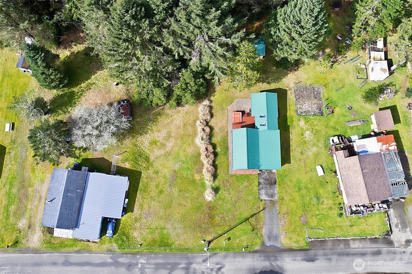 39 Oyehut Road , Hoquiam, WA 98550