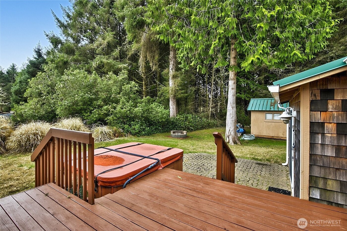 39 Oyehut Road , Hoquiam, WA 98550