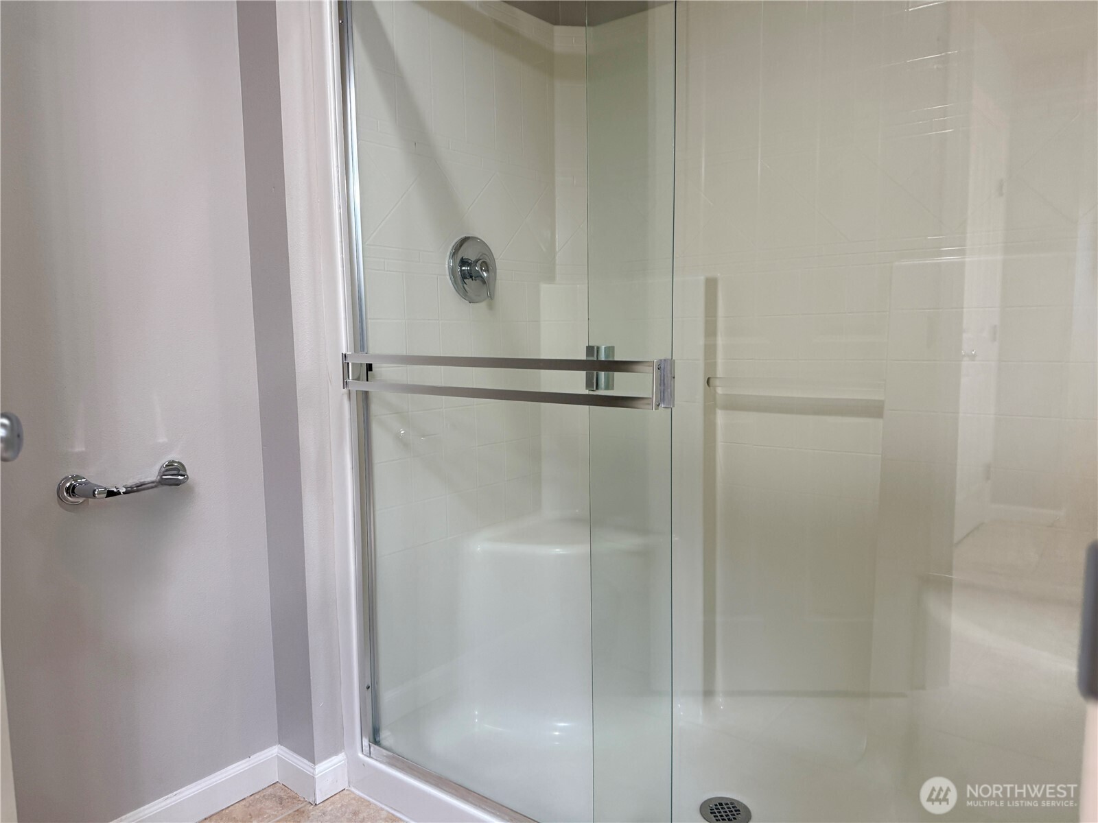 8412 NW Jeatran Place , Silverdale, WA 98383