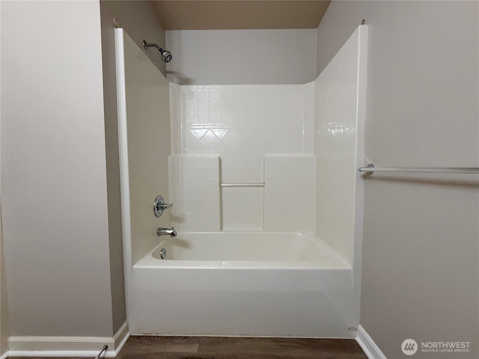 8412 NW Jeatran Place , Silverdale, WA 98383