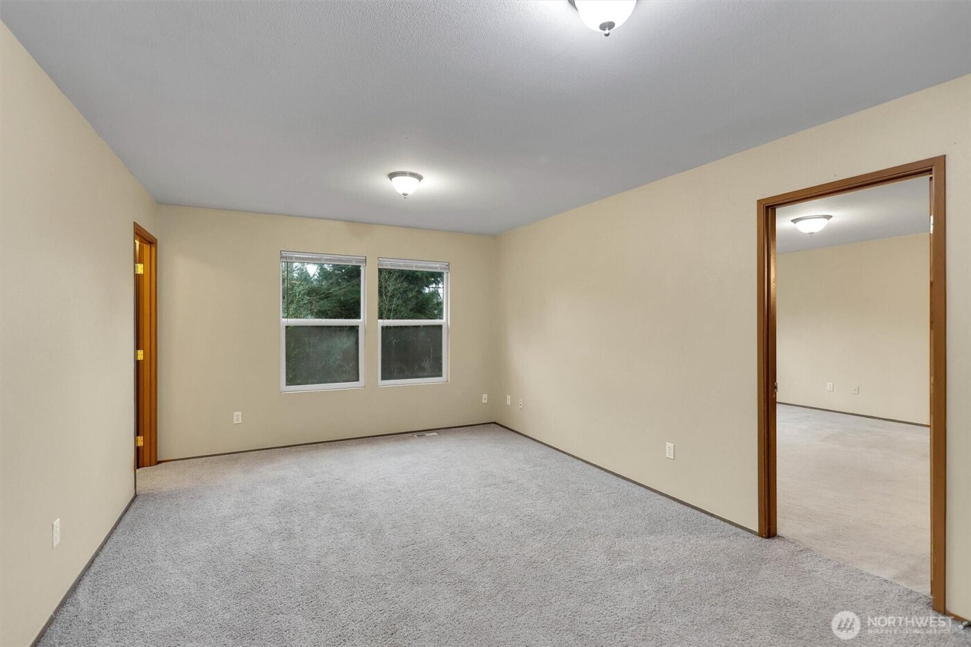 831 SW 364th Place , Federal Way, WA 98023