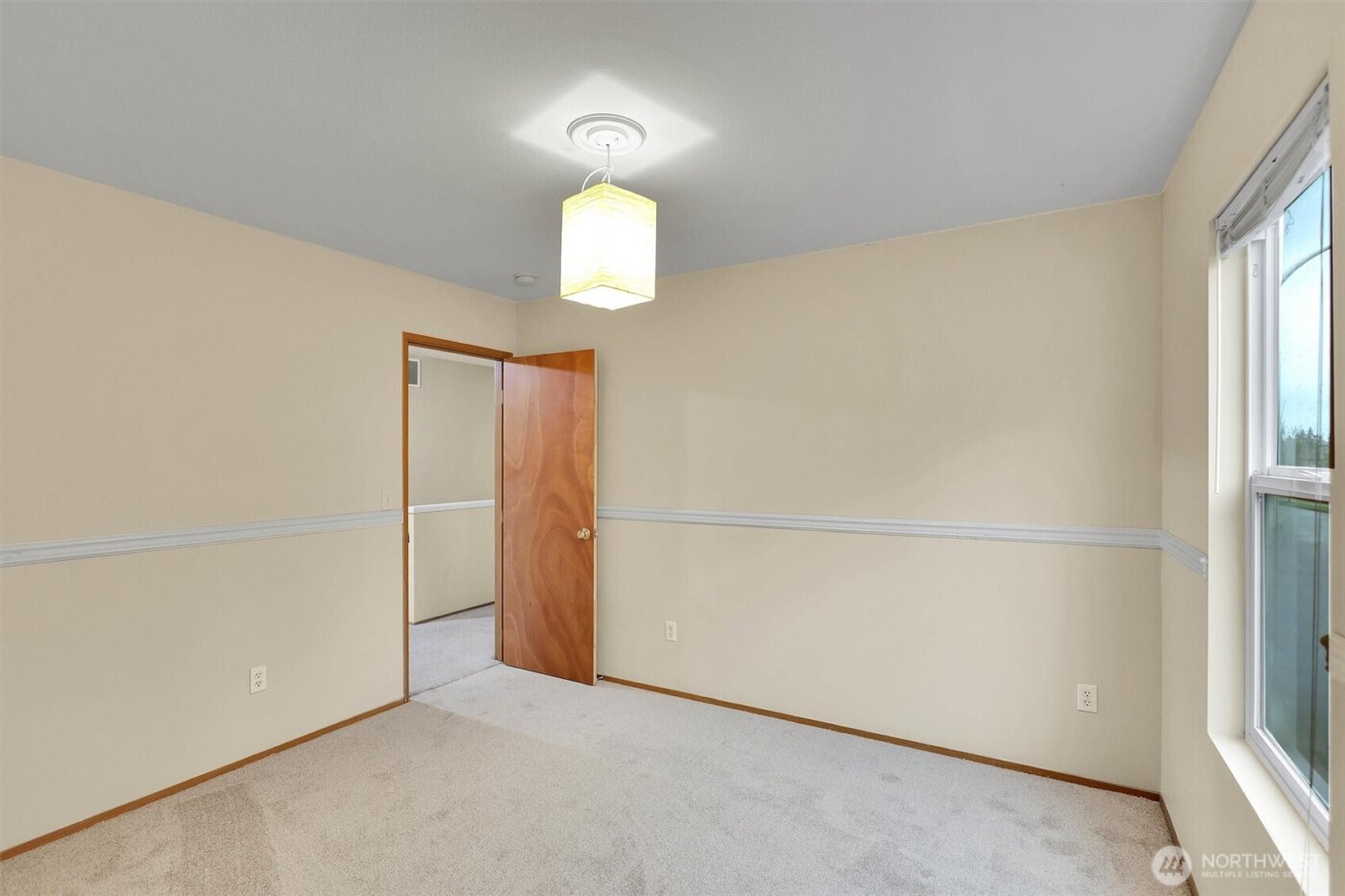 831 SW 364th Place , Federal Way, WA 98023