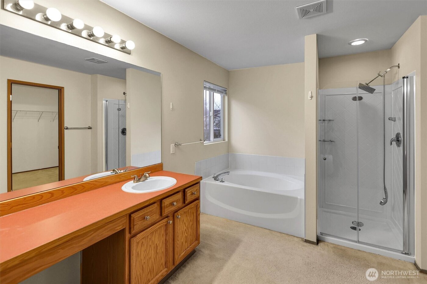 831 SW 364th Place , Federal Way, WA 98023