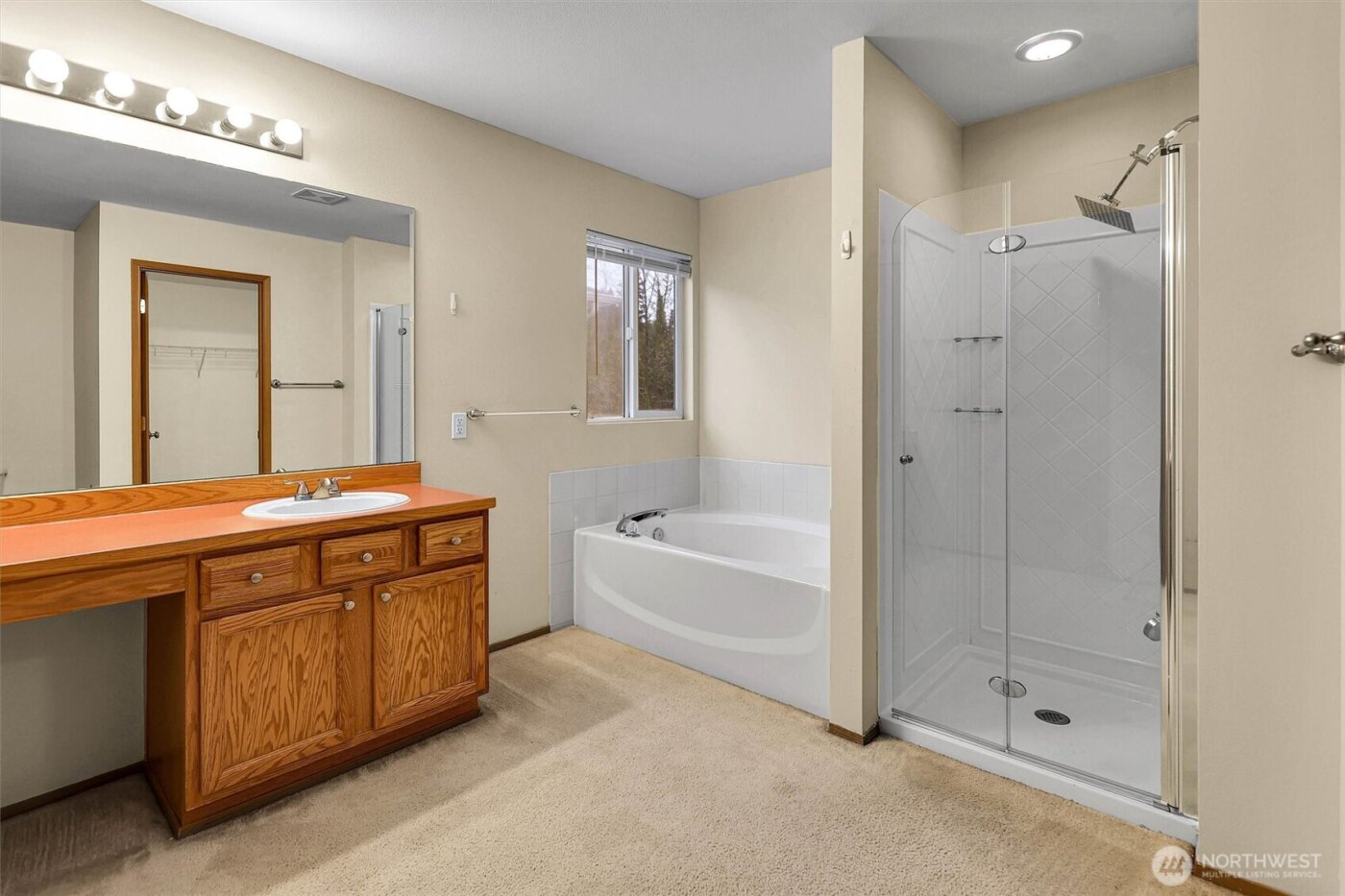 831 SW 364th Place , Federal Way, WA 98023