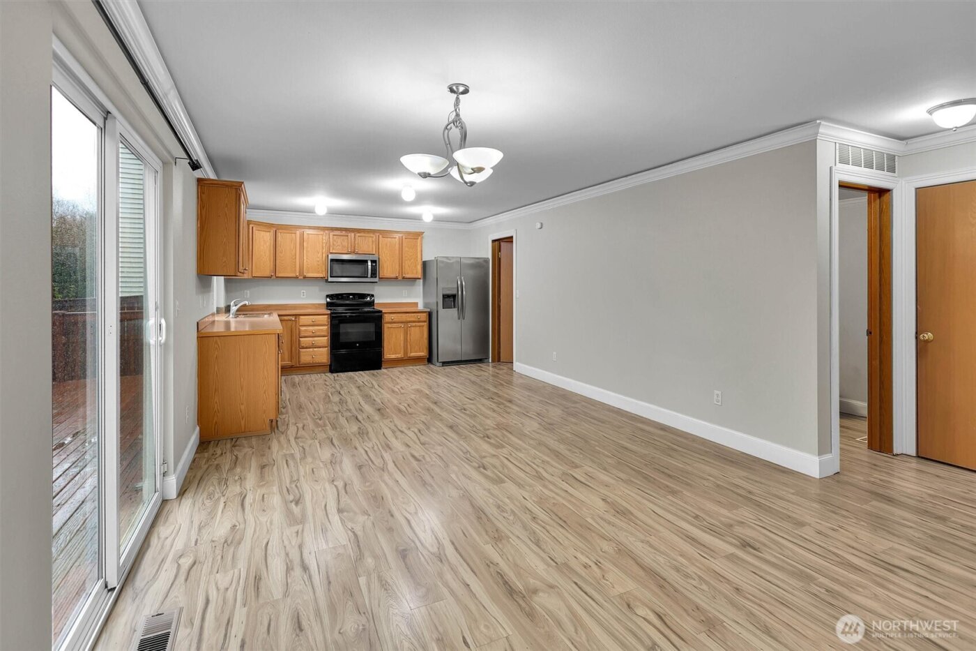 831 SW 364th Place , Federal Way, WA 98023