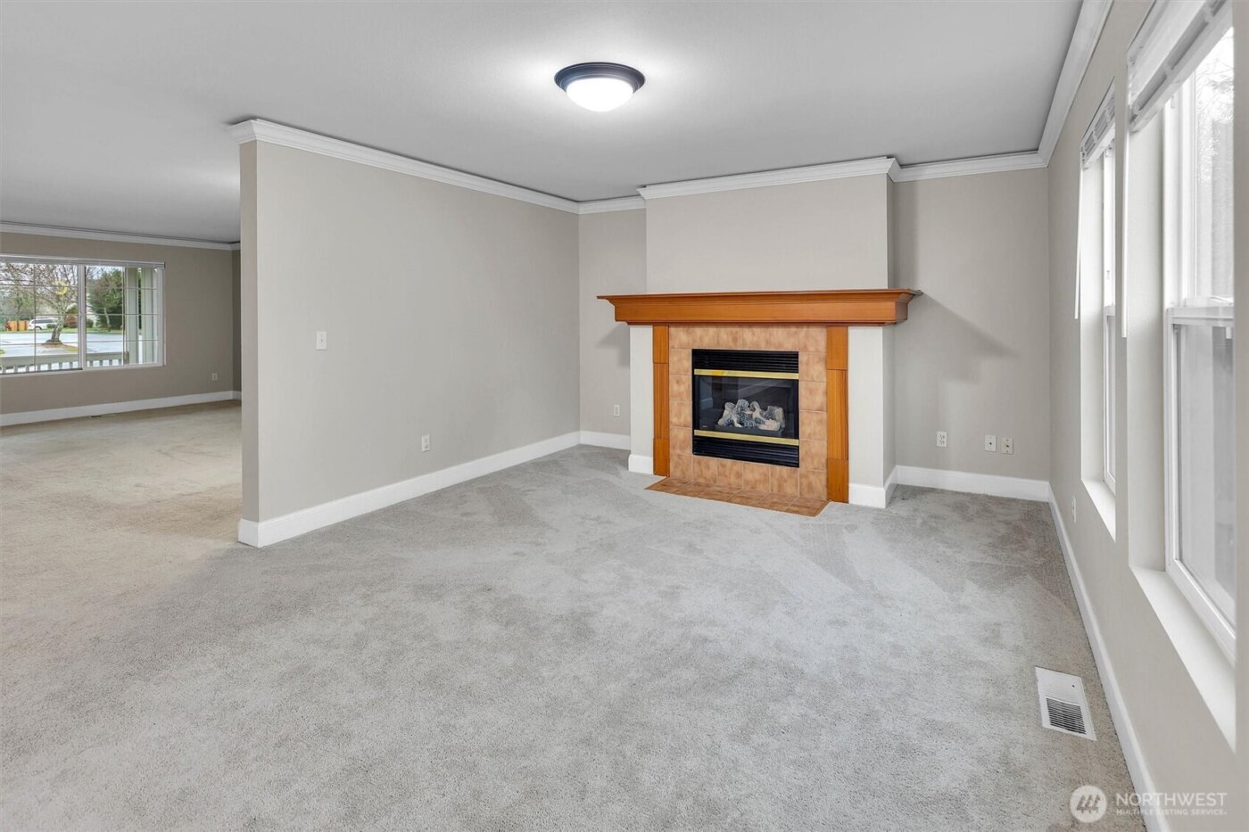 831 SW 364th Place , Federal Way, WA 98023