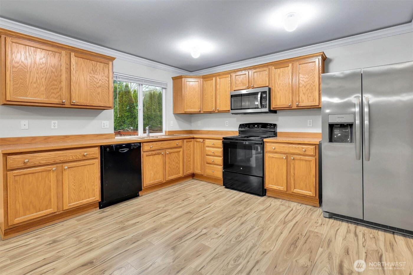 831 SW 364th Place , Federal Way, WA 98023