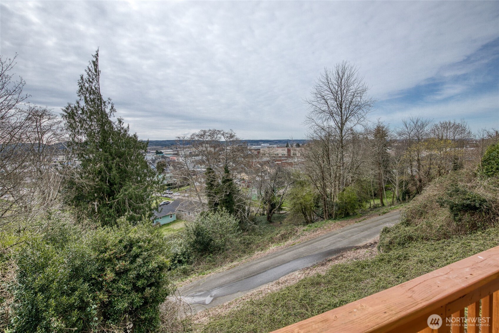 629 Terrace Avenue , Aberdeen, WA 98520