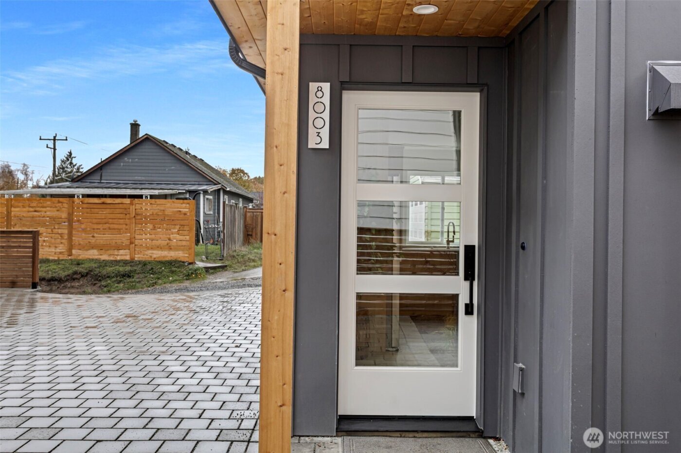 8003 25th Avenue NW, Seattle, WA 98117