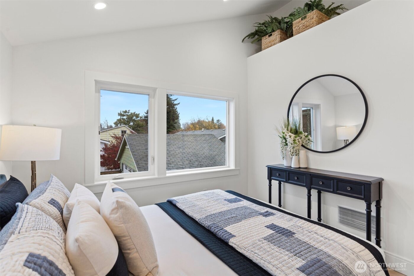 8003 25th Avenue NW, Seattle, WA 98117