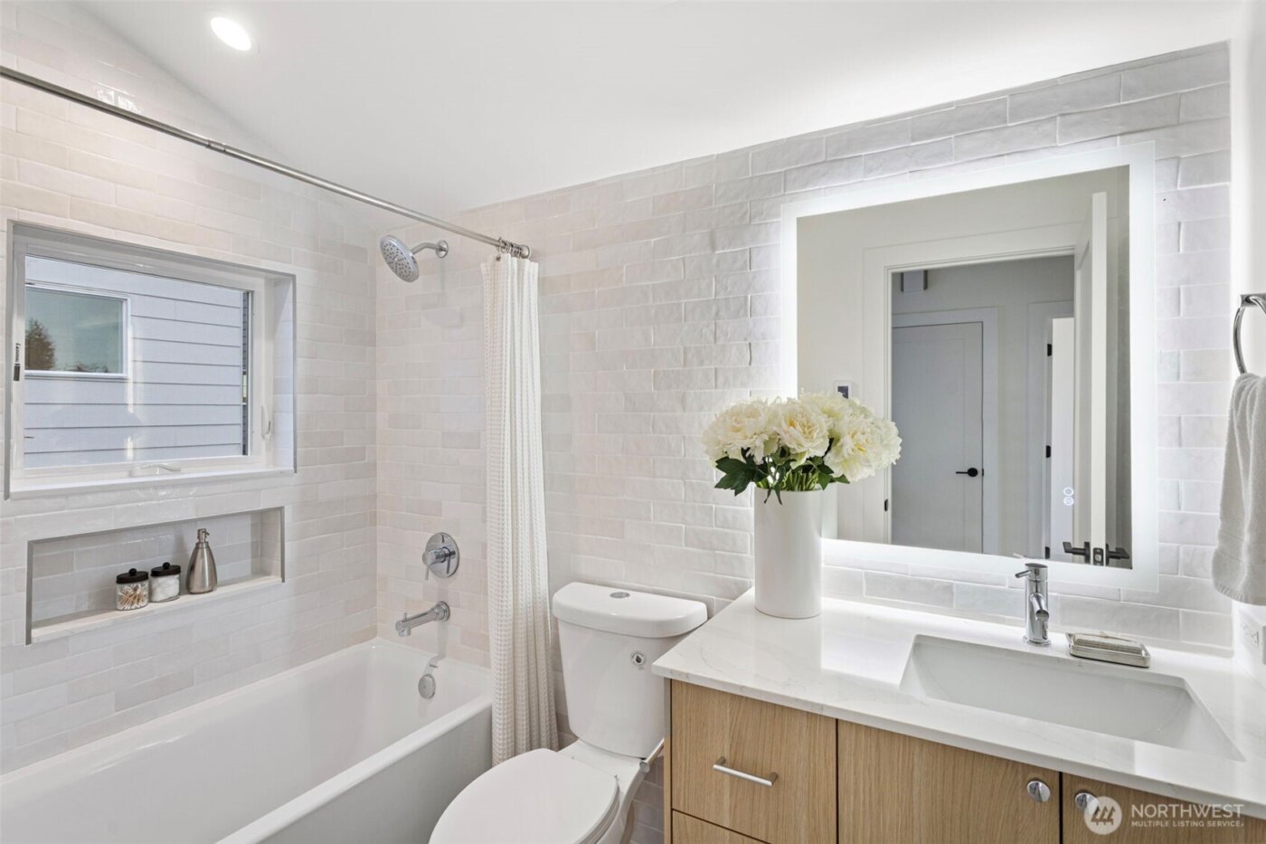 8003 25th Avenue NW, Seattle, WA 98117