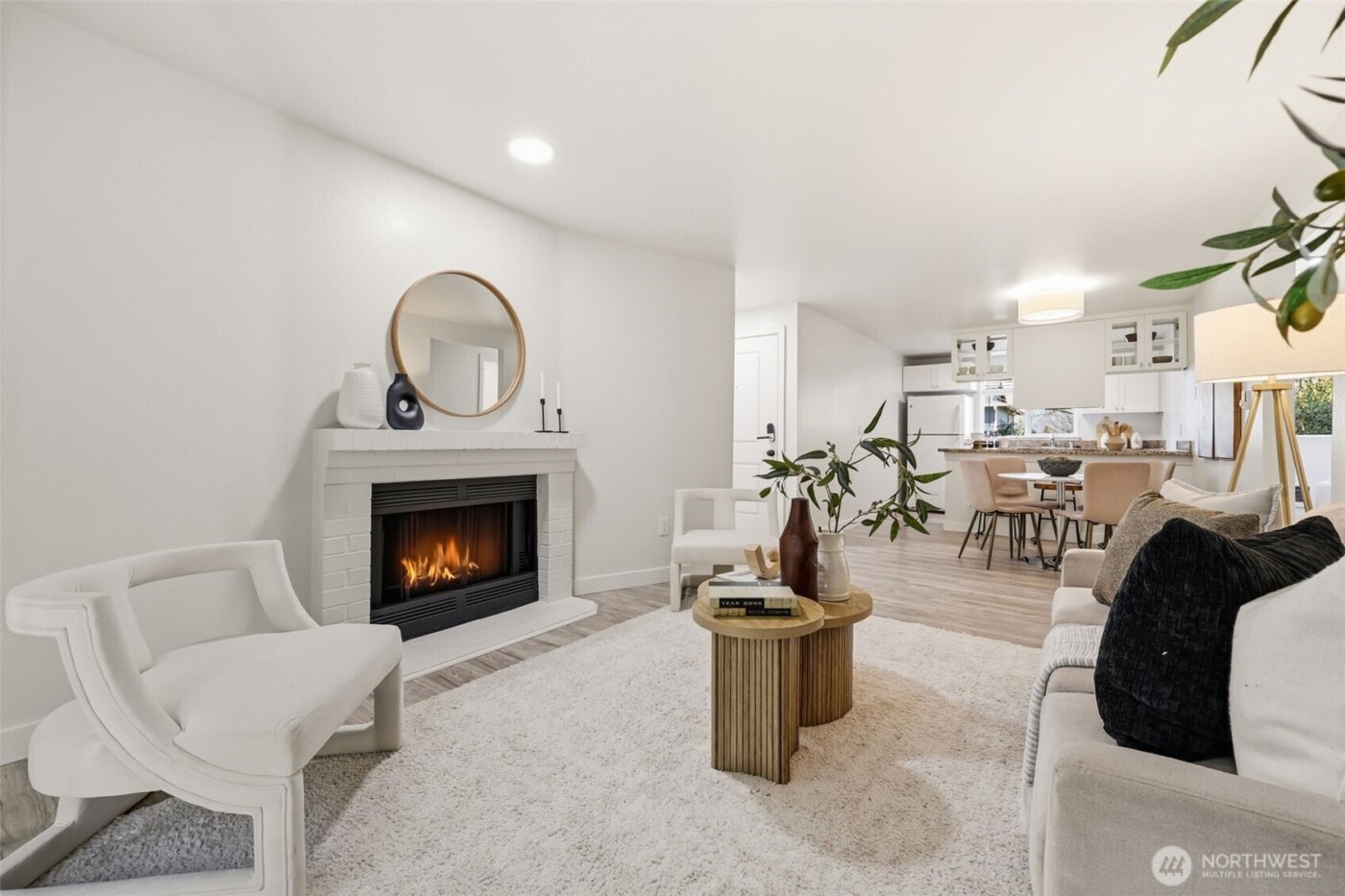 14222 NE 181st Place #N101, Woodinville, WA 98072