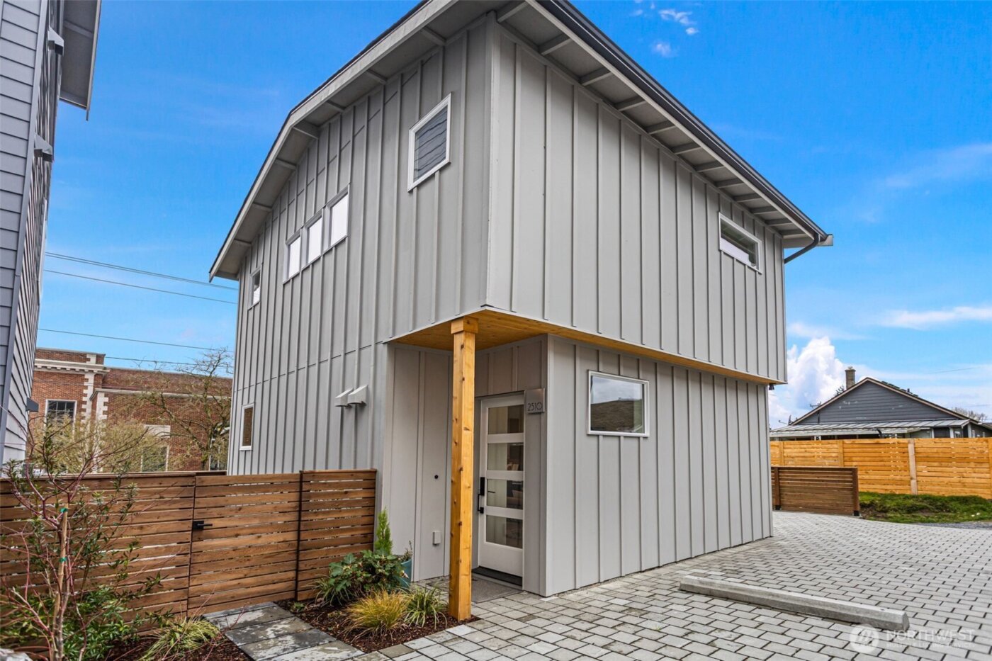 2510 NW 80th Street , Seattle, WA 98117