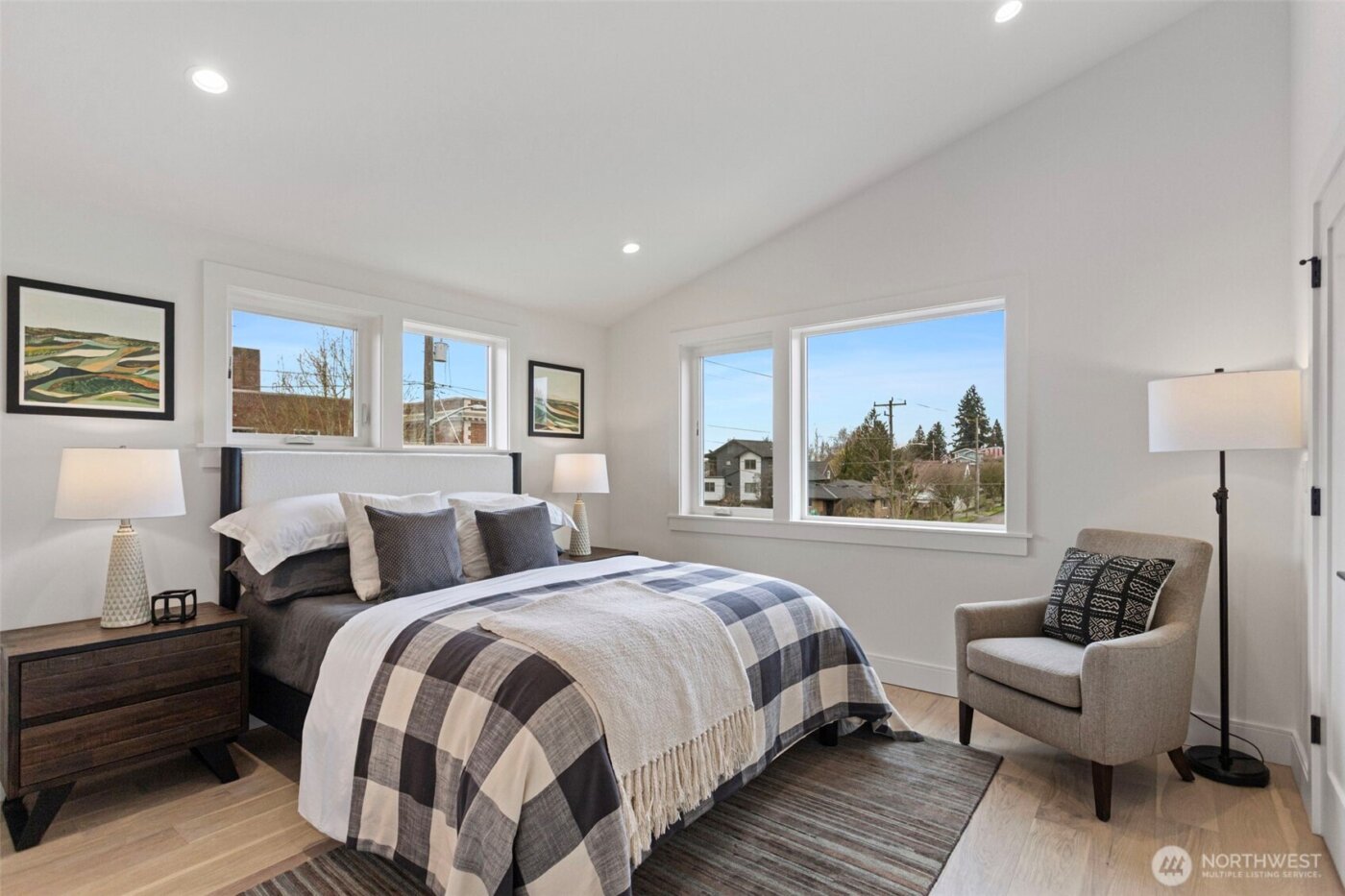 2510 NW 80th Street , Seattle, WA 98117