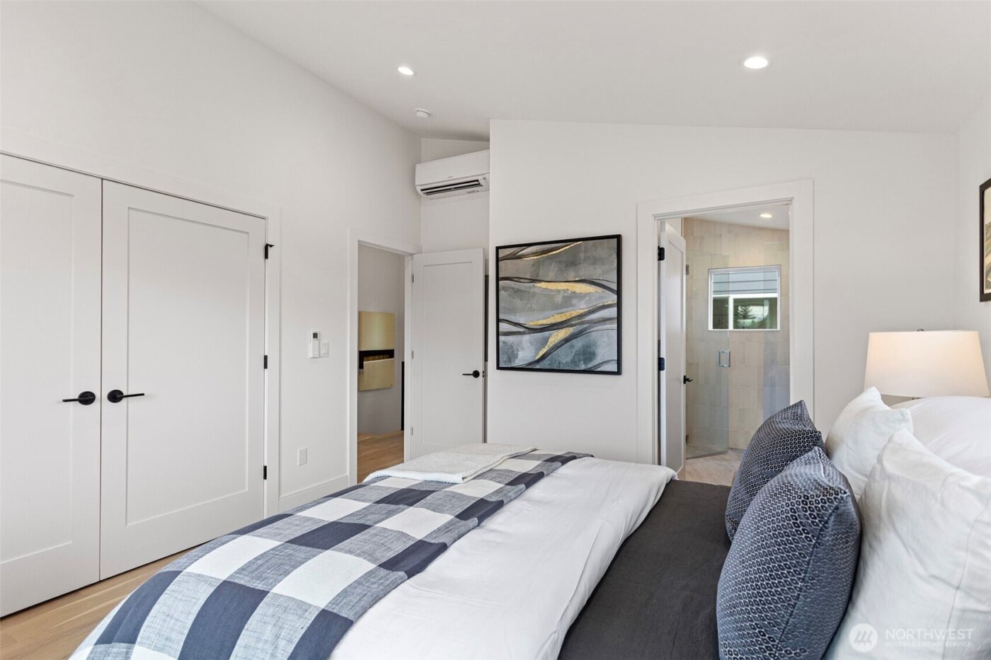 2510 NW 80th Street , Seattle, WA 98117