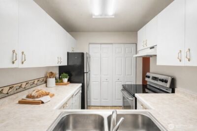 2520 S 317th Street #103, Federal Way, WA 98003 - Photo 4