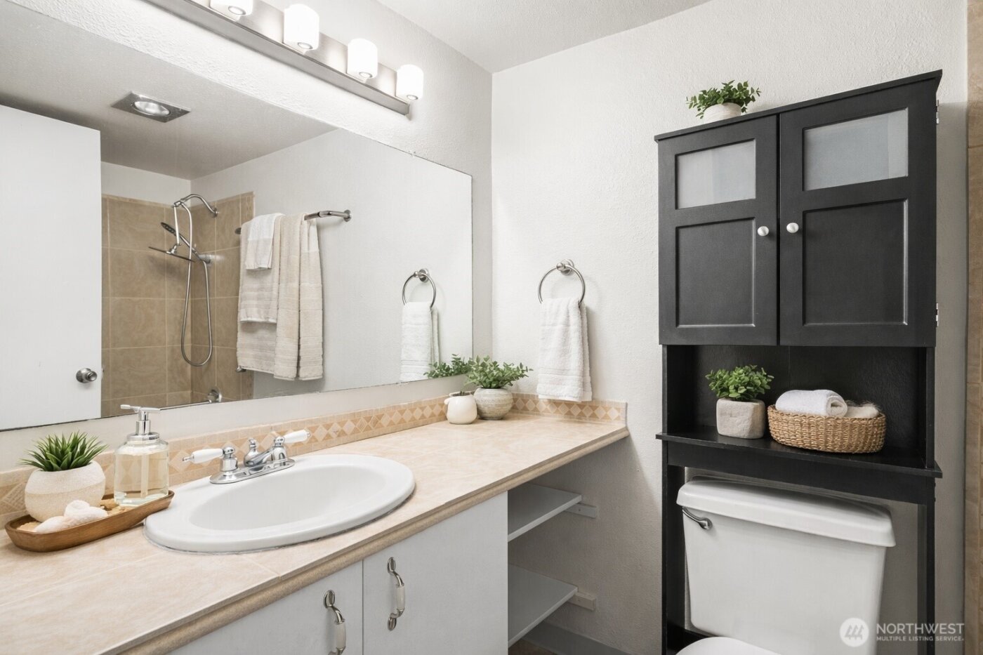 2520 S 317th Street #103, Federal Way, WA 98003