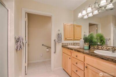 4535 Providence Point Place SE #205, Issaquah, WA 98029-6816 - Photo 15