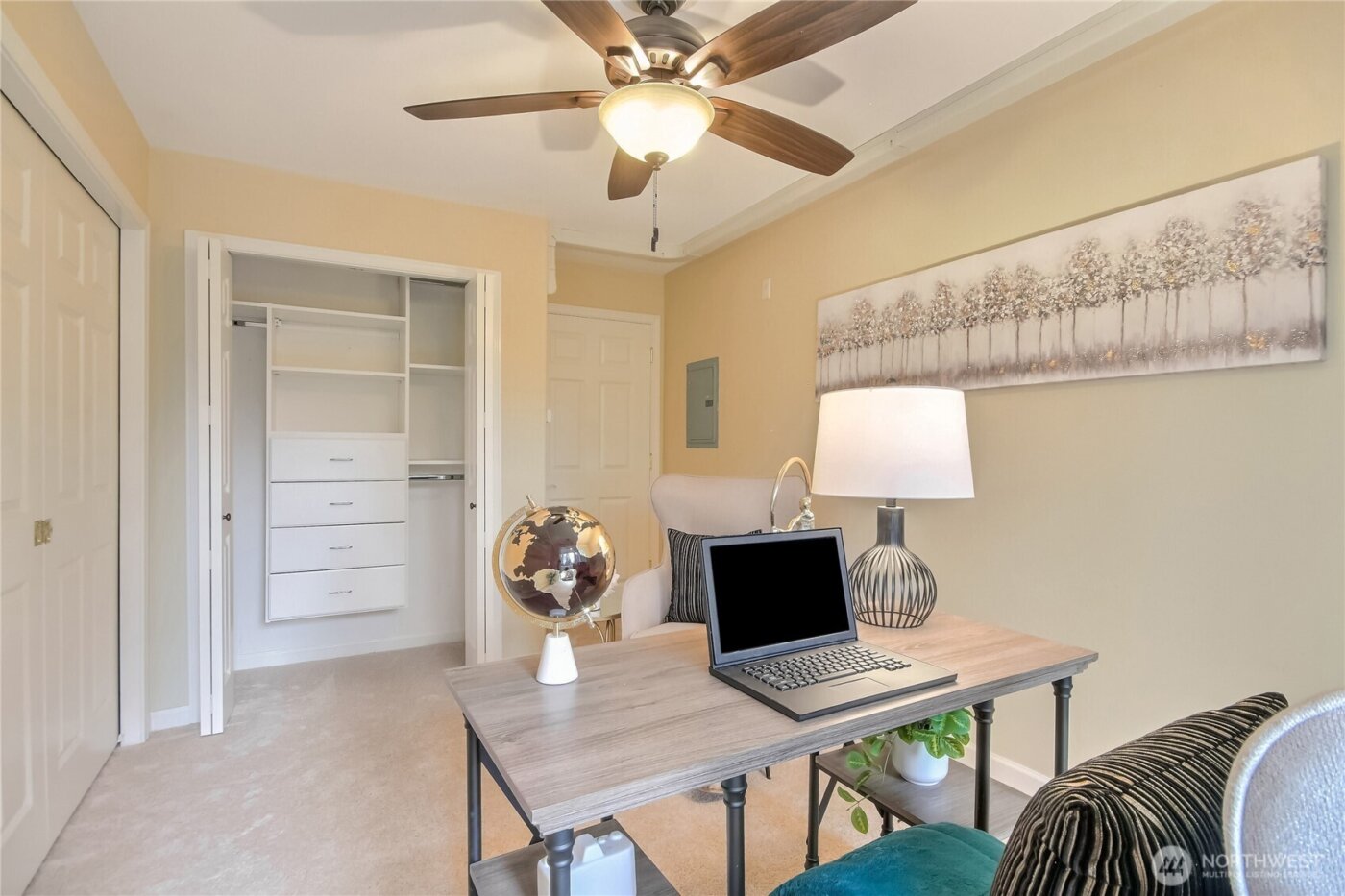 4535 Providence Point Place SE #205, Issaquah, WA 98029-6816