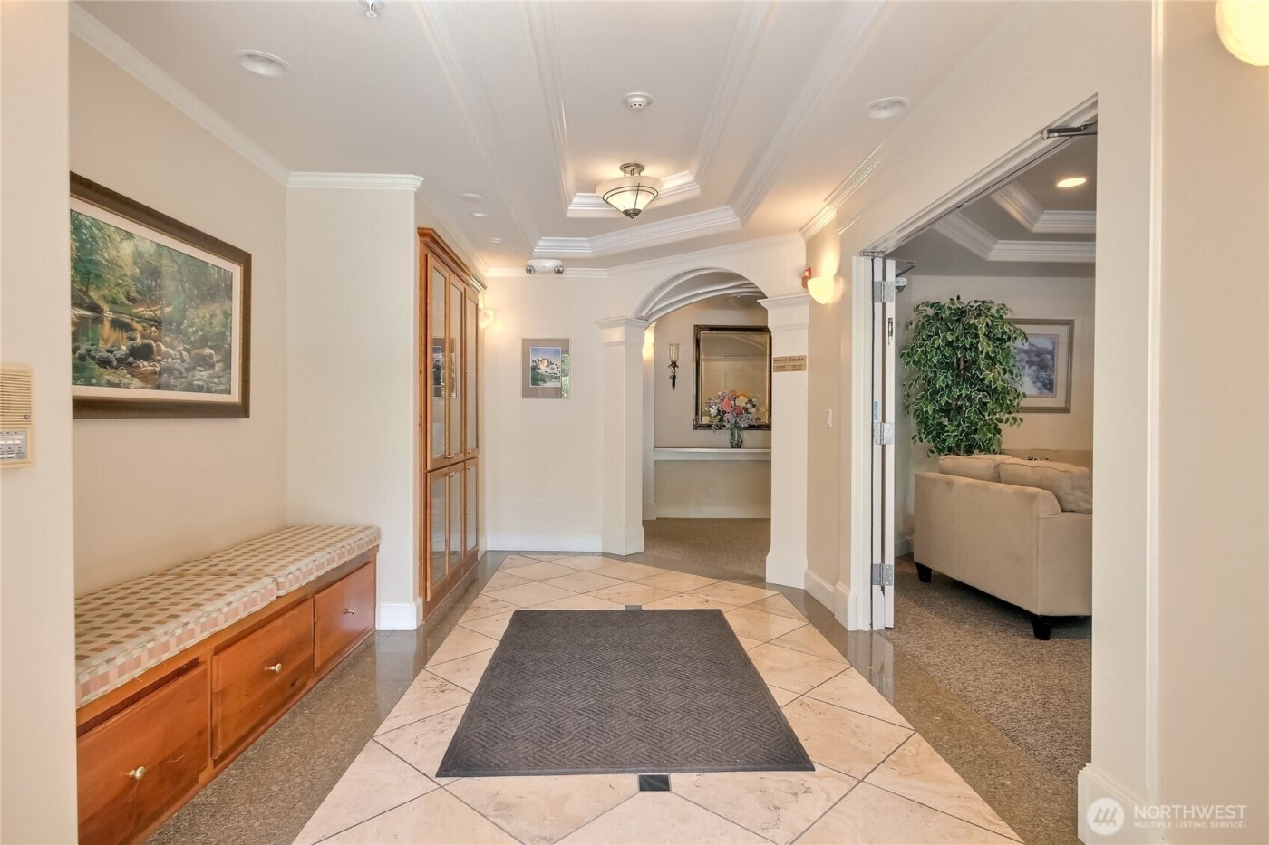 4535 Providence Point Place SE #205, Issaquah, WA 98029-6816