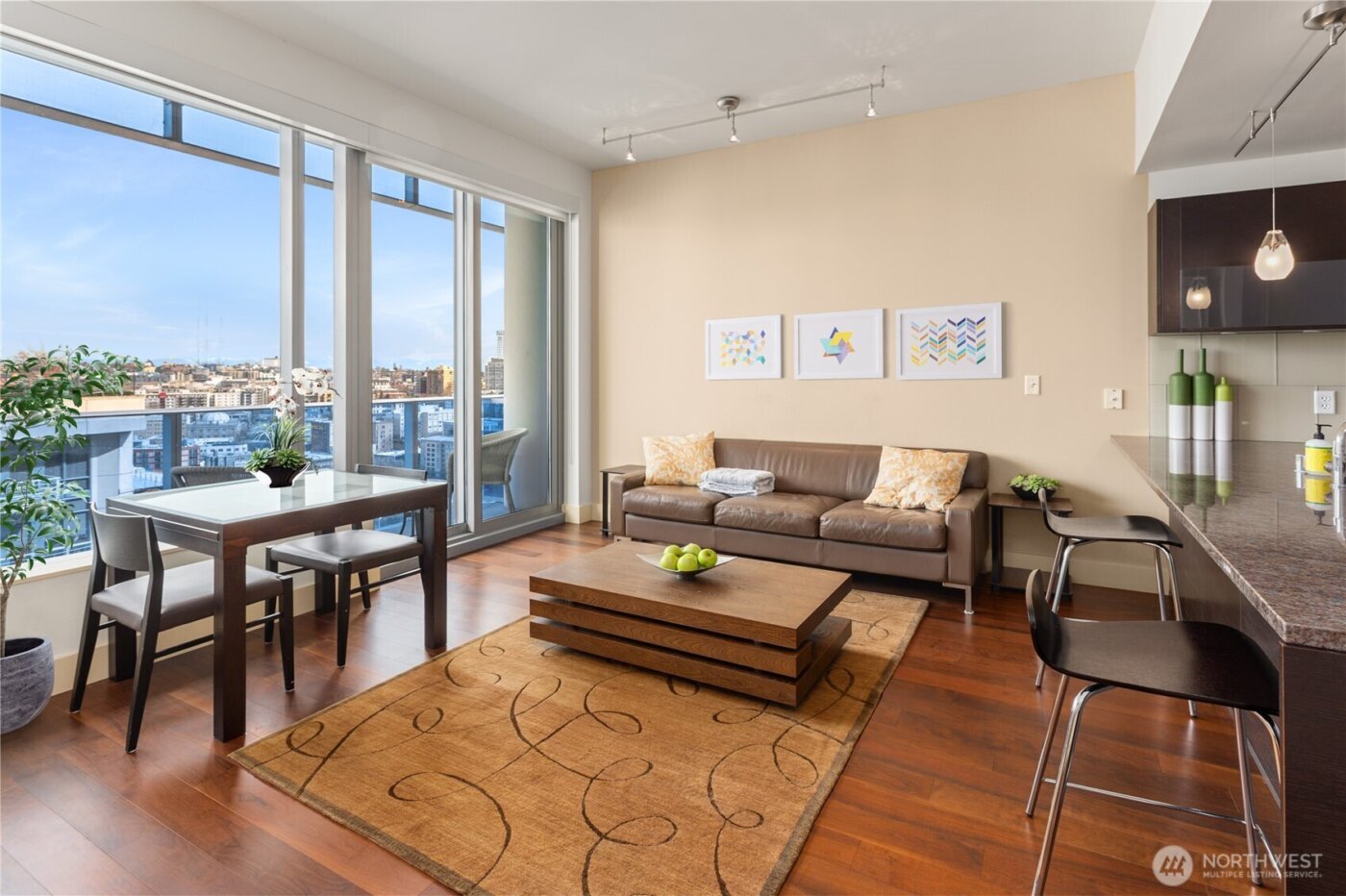 737 Olive Way #2703, Seattle, WA 98101