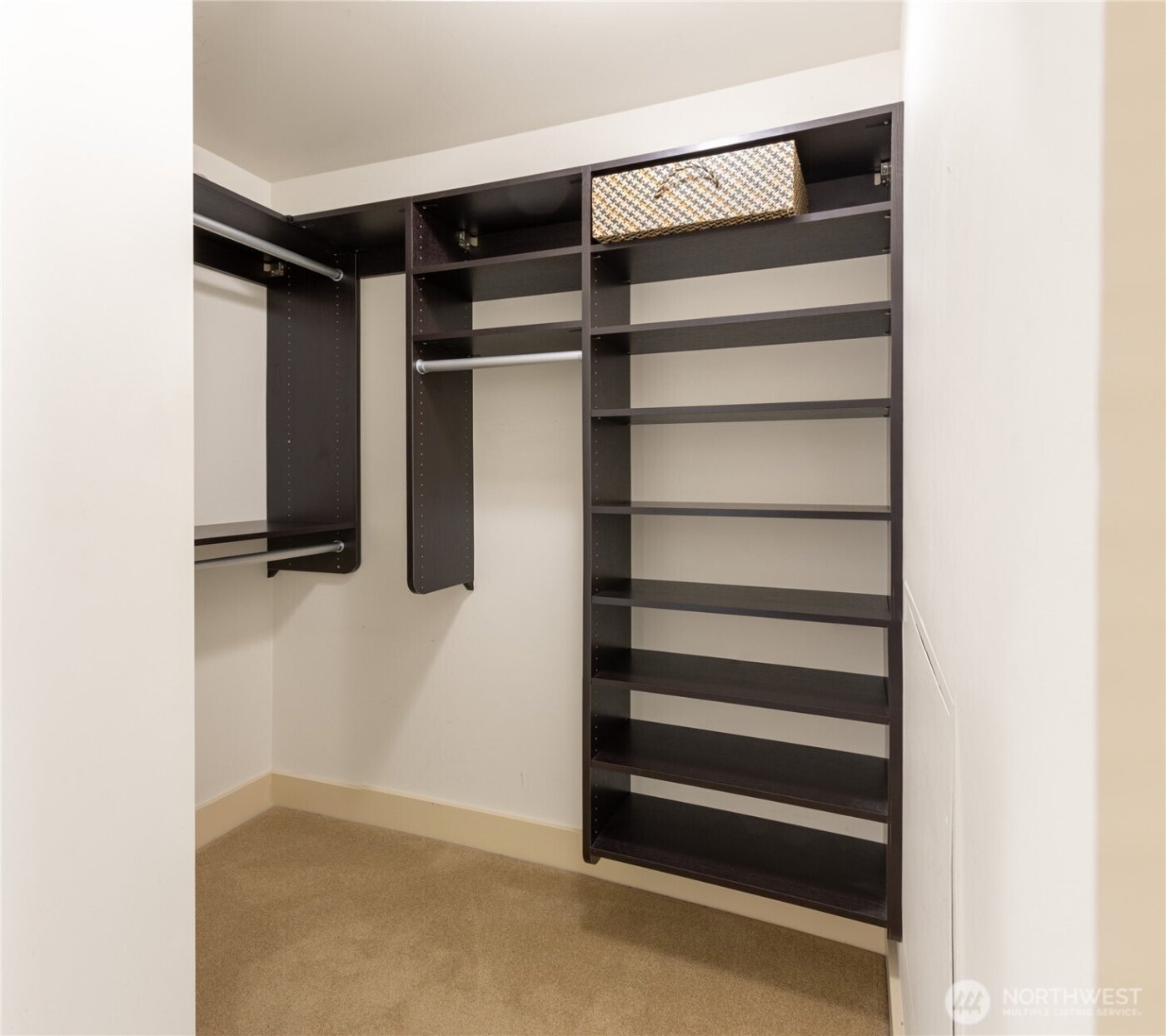 737 Olive Way #2703, Seattle, WA 98101