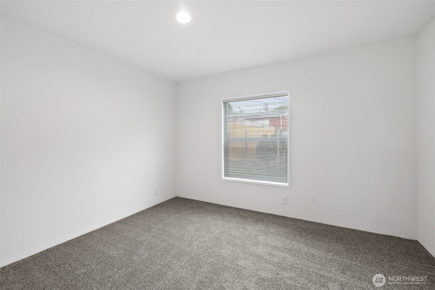 591 N Lees Creek , Port Angeles, WA 98362