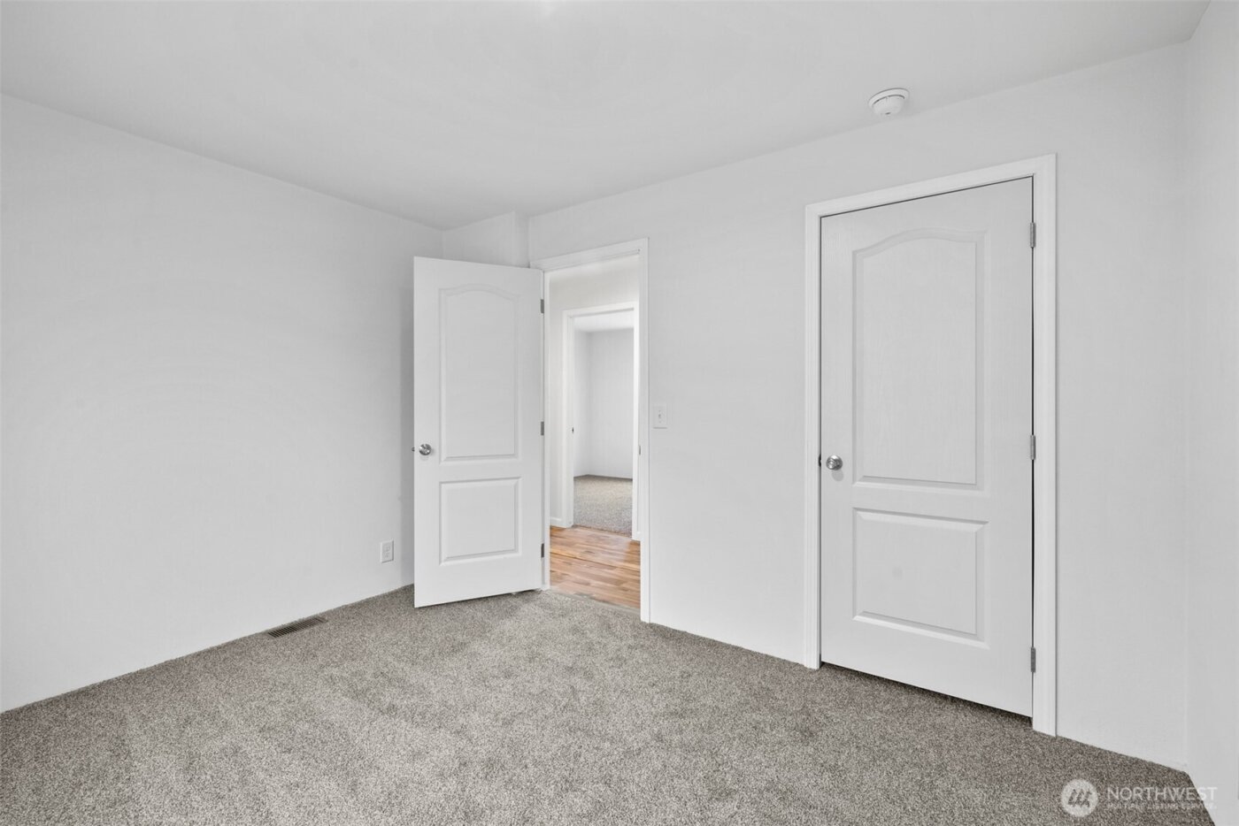 591 N Lees Creek , Port Angeles, WA 98362