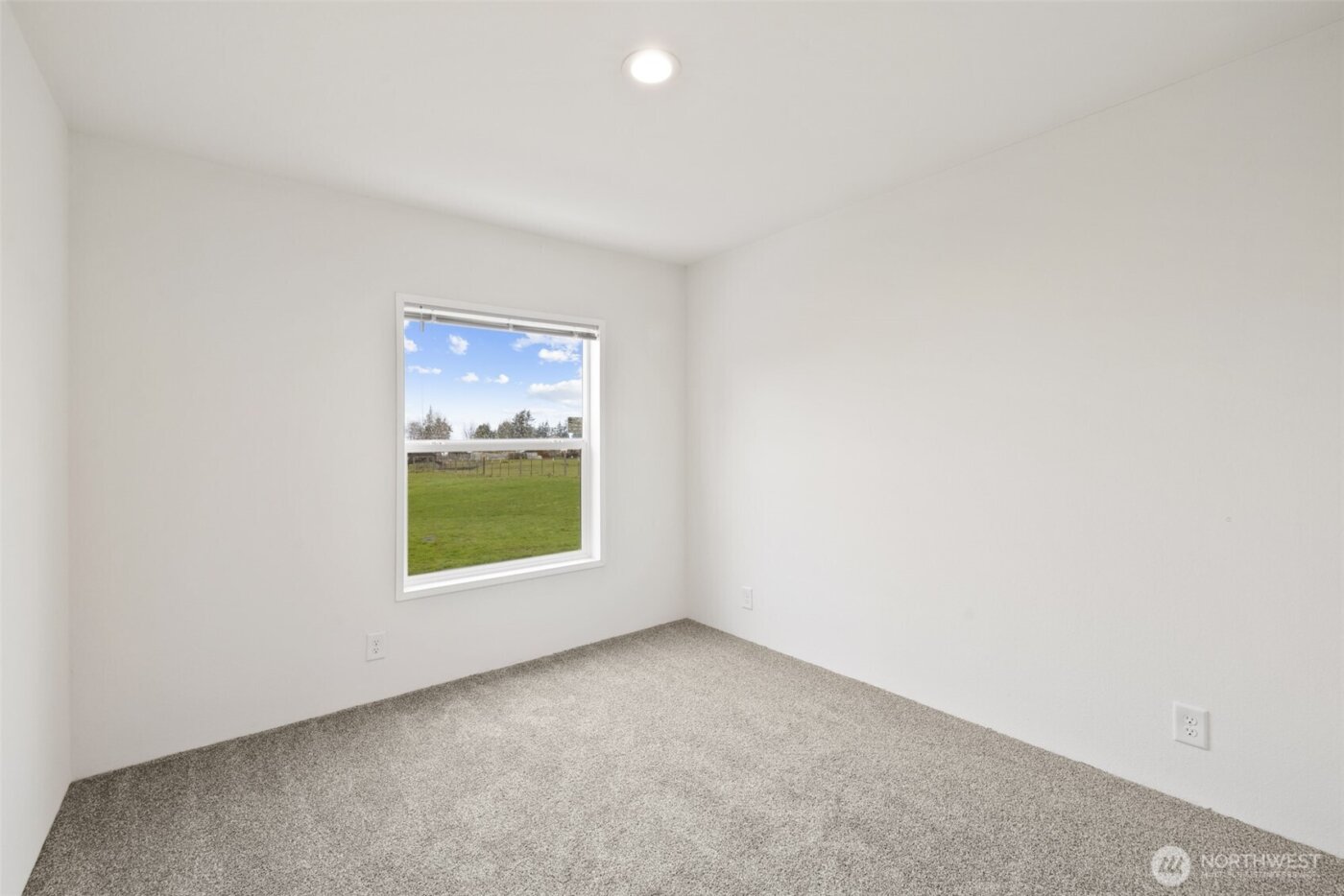 591 N Lees Creek , Port Angeles, WA 98362