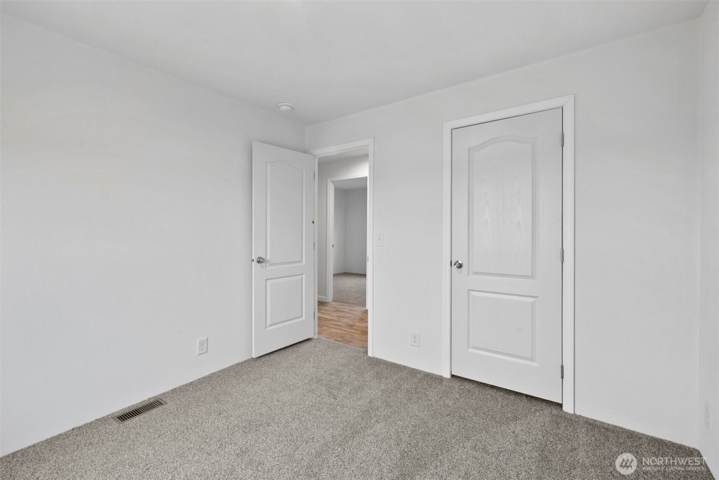 591 N Lees Creek , Port Angeles, WA 98362