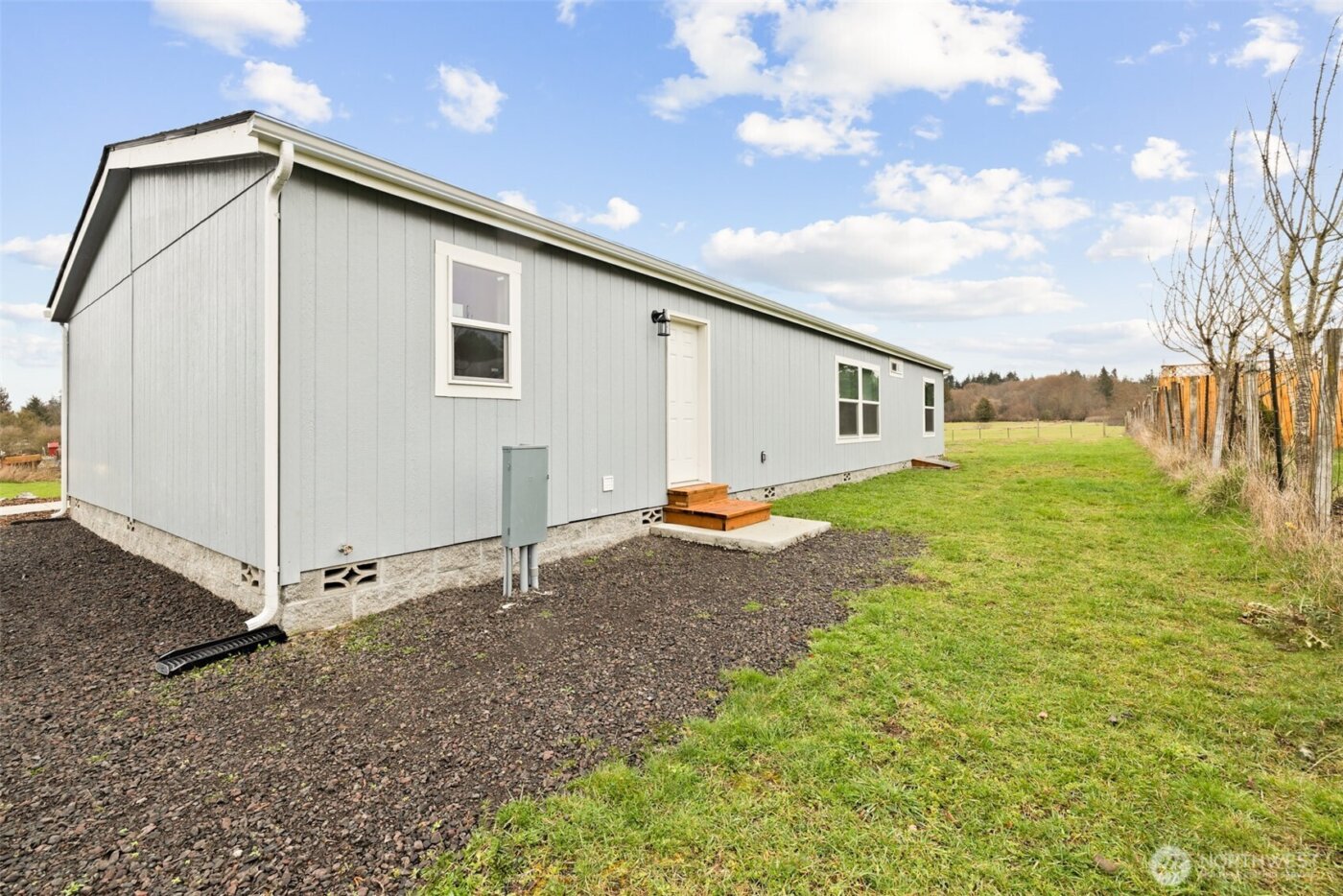 591 N Lees Creek , Port Angeles, WA 98362