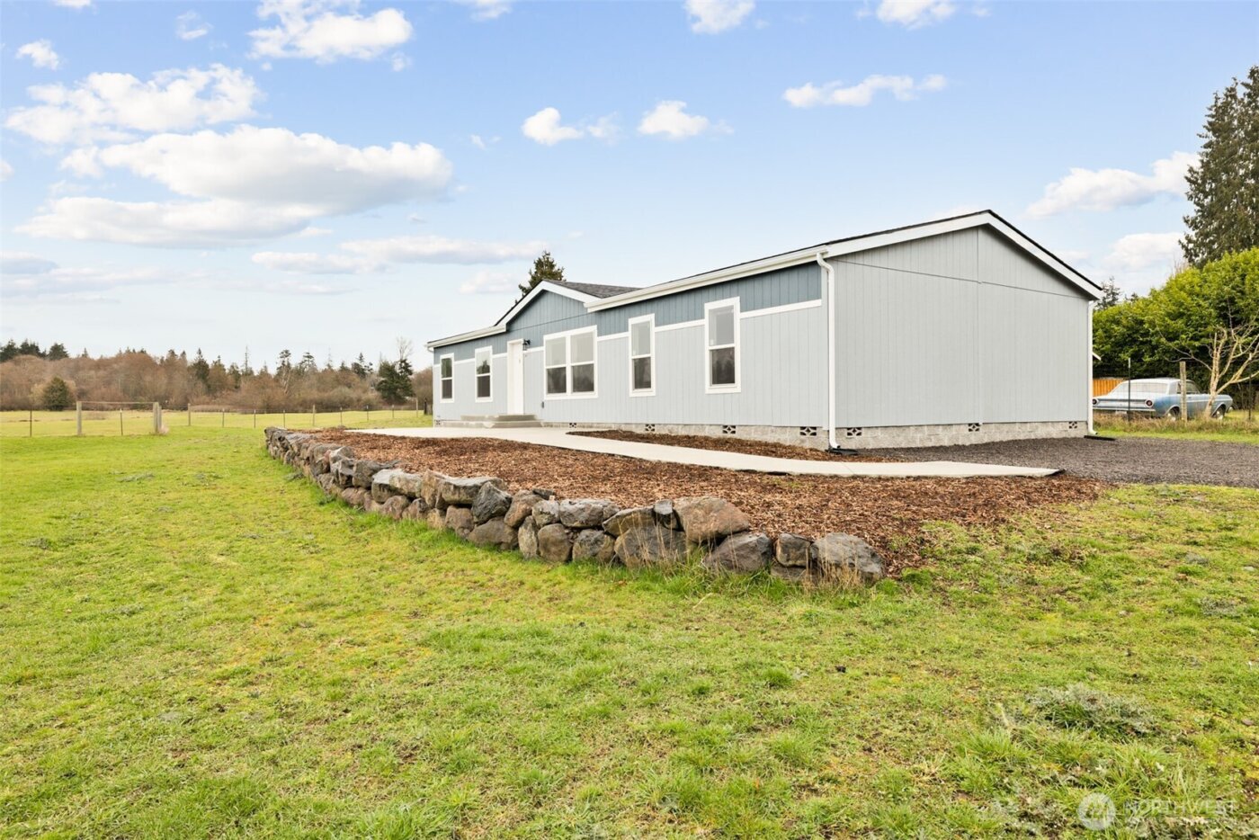 591 N Lees Creek , Port Angeles, WA 98362