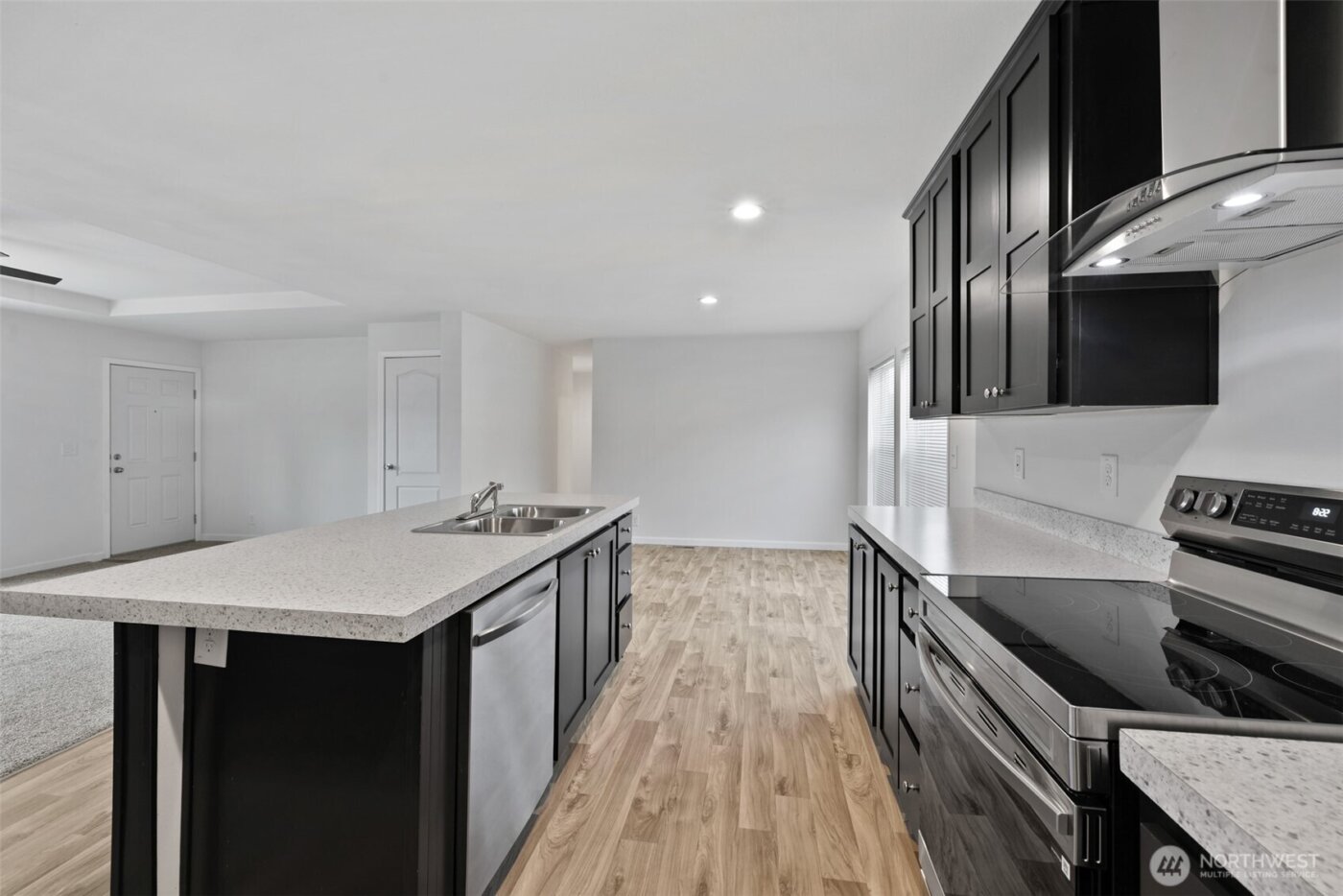 591 N Lees Creek , Port Angeles, WA 98362