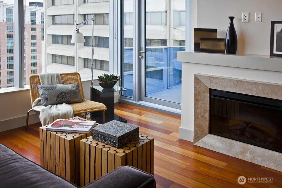 737 Olive Way #2706, Seattle, WA 98101