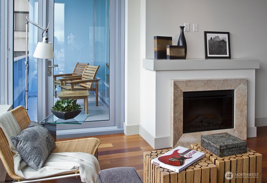 737 Olive Way #2706, Seattle, WA 98101